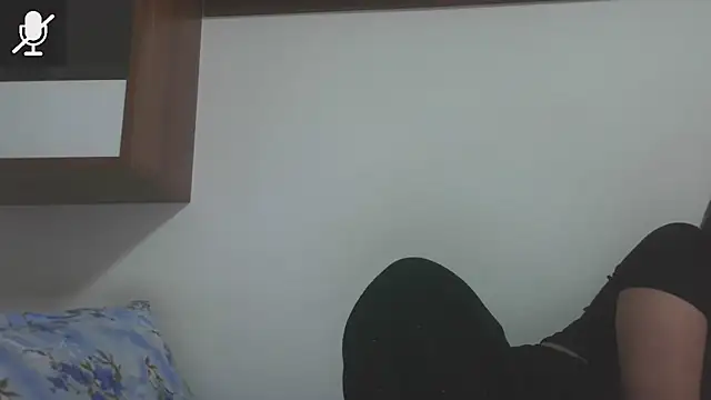 Snapshot of LovelyJulliette chatting on May 12, 2026, 3:51 pm LovelyJulliette online show from May 12, 2026, 3:51 pm