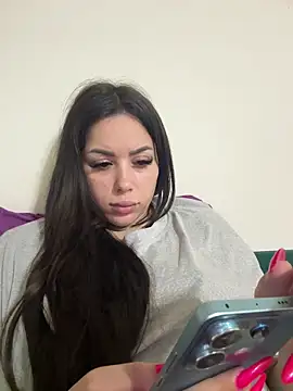 Snapshot of LovelyJulliette chatting on April 21, 2026, 1:42 am LovelyJulliette online show from April 21, 2026, 1:42 am