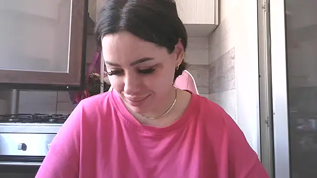 Snapshot of LovelyJulliette chatting on May 23, 2026, 8:35 am LovelyJulliette online show from May 23, 2026, 8:35 am