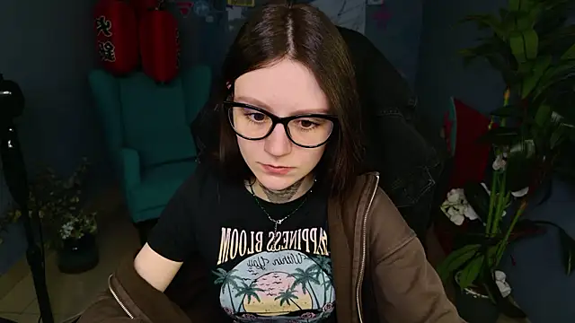 VeliraBraitberg online show from March 11, 2026, 1:16 pm