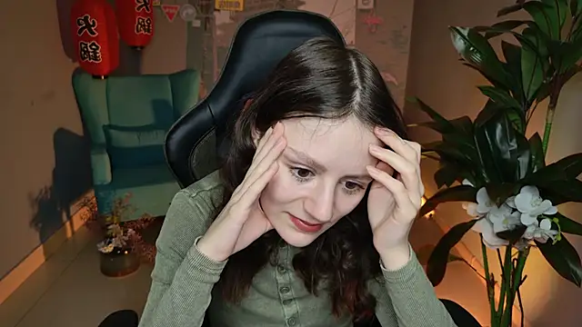 VeliraBraitberg online show from February 6, 2025, 2:15 pm