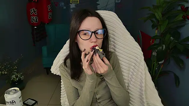 VeliraBraitberg online show from March 29, 2026, 3:46 pm