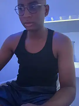 Snapshot of Arwens_bell08 chatting on February 2, 2025, 2:48 am Arwens bell08 online show from February 2, 2025, 2:48 am