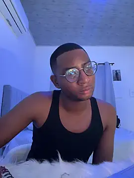 Snapshot of Arwens_bell08 chatting on March 5, 2025, 11:05 pm Arwens bell08 online show from March 5, 2025, 11:05 pm