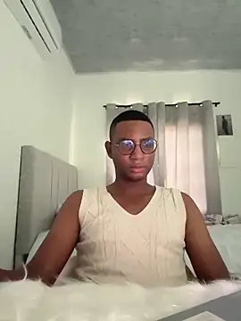 Snapshot of Arwens_bell08 chatting on February 12, 2025, 6:51 pm Arwens bell08 online show from February 12, 2025, 6:51 pm