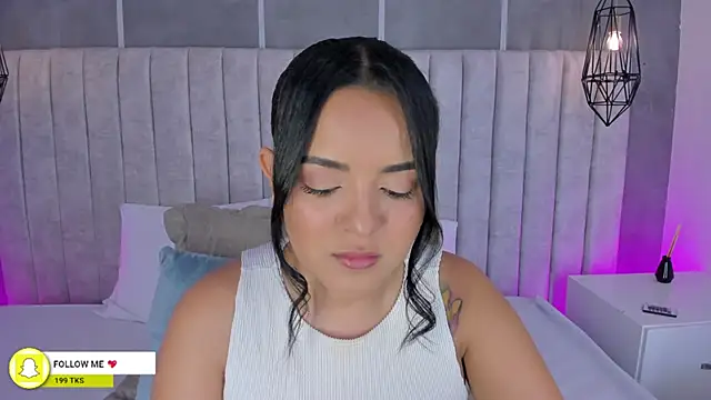 Snapshot of lea_gray chatting on December 1, 2025, 6:31 pm lea gray online show from December 1, 2025, 6:31 pm