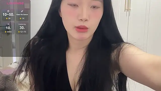 Snapshot of rose-u chatting on October 25, 2025, 1:27 am rose-u online show from October 25, 2025, 1:27 am