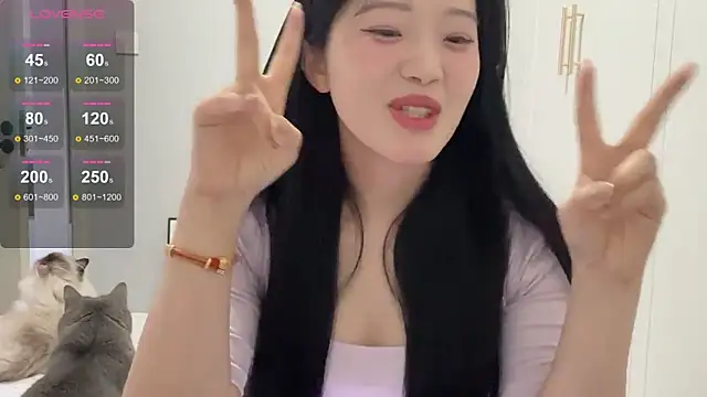 Snapshot of rose-u chatting on October 27, 2025, 1:28 am rose-u online show from October 27, 2025, 1:28 am