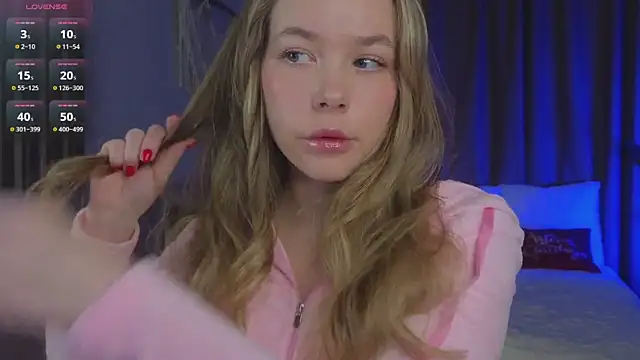 Snapshot of milly_shy chatting on January 19, 2026, 6:39 am milly shy online show from January 19, 2026, 6:39 am