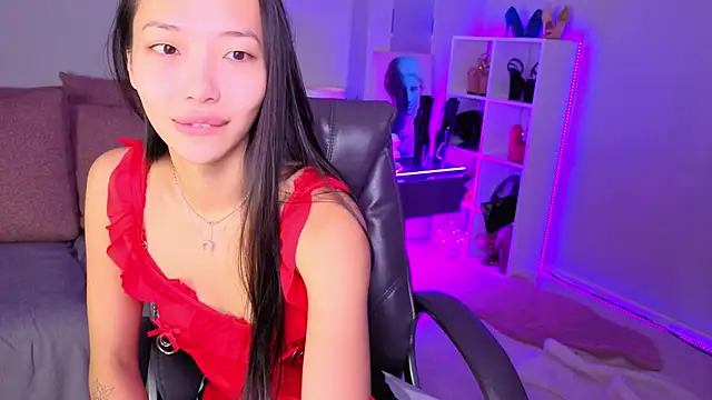  MIURA  online show from November 16, 2025, 12:59 am