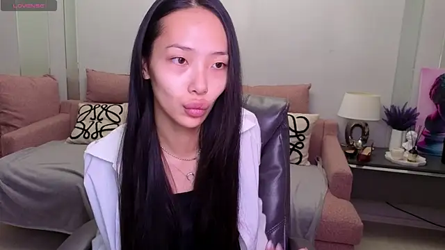 Snapshot of _MIURA_ chatting on October 8, 2025, 1:07 am  MIURA  online show from October 8, 2025, 1:07 am