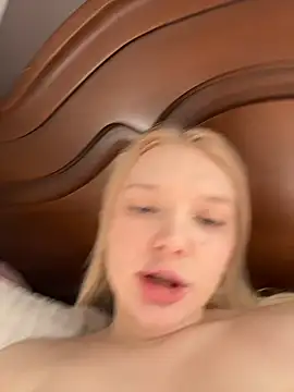 AmmyHot online show from March 7, 2026, 4:08 am