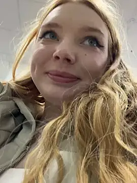 Snapshot of AmmyHot chatting on March 13, 2025, 7:31 am AmmyHot online show from March 13, 2025, 7:31 am