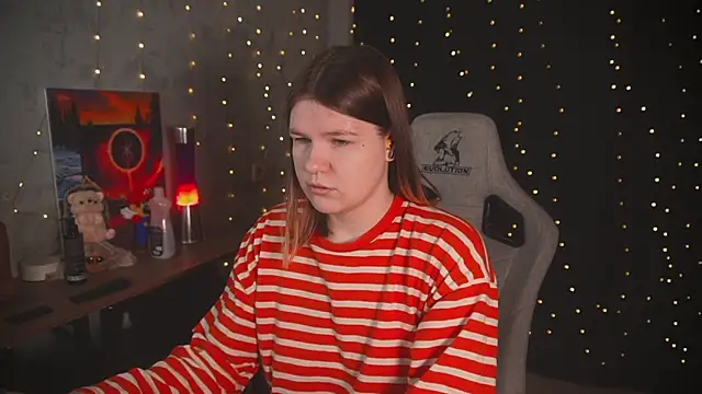 Snapshot of cuteamberlyyy chatting on October 28, 2025, 3:51 am cuteamberlyyy online show from October 28, 2025, 3:51 am