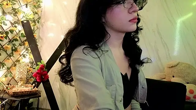 Snapshot of jeimy_garcia chatting on April 14, 2026, 12:10 pm jeimy garcia online show from April 14, 2026, 12:10 pm