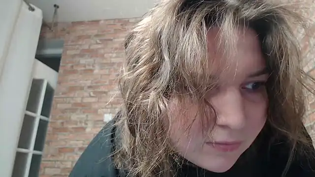 Snapshot of Amelia_Kiss_ chatting on February 22, 2025, 12:38 am Amelia Kiss online show from February 22, 2025, 12:38 am