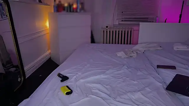 Snapshot of CupidZass chatting on February 3, 2026, 10:48 pm CupidZass online show from February 3, 2026, 10:48 pm