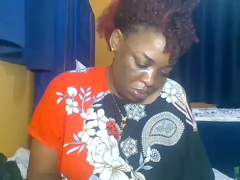Snapshot of Prettyblackgal chatting on May 16, 2026, 3:33 pm Prettyblackgal online show from May 16, 2026, 3:33 pm