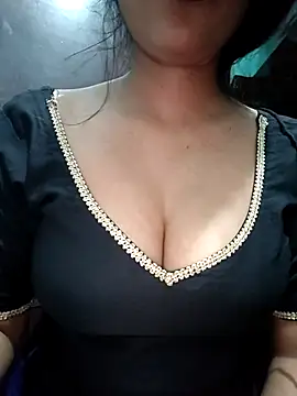 Snapshot of Kavita_ji chatting on October 5, 2025, 3:19 am Kavita ji online show from October 5, 2025, 3:19 am