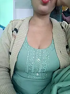 Snapshot of Kavita_ji chatting on December 5, 2025, 3:38 am Kavita ji online show from December 5, 2025, 3:38 am