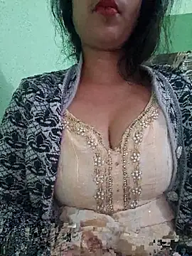 Snapshot of Kavita_ji chatting on November 17, 2025, 1:53 am Kavita ji online show from November 17, 2025, 1:53 am