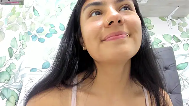 atilanadiaz7 online show from December 2, 2025, 3:58 pm