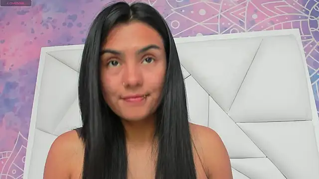 atilanadiaz7 online show from September 9, 2025, 4:16 pm