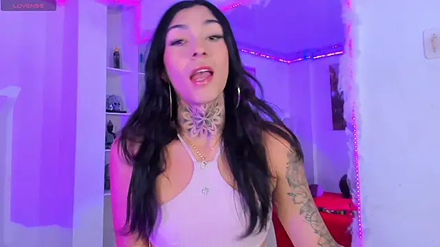 Camila Coxx online show from October 19, 2025, 8:44 pm