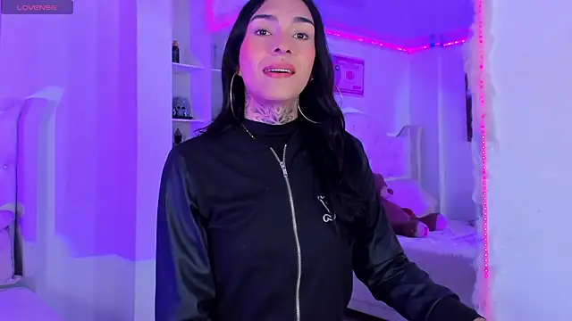 Camila Coxx online show from October 14, 2025, 6:36 am