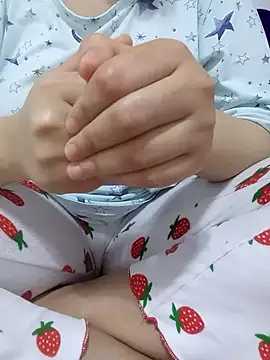 Bombamom online show from March 31, 2026, 6:21 pm