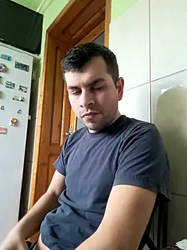 hornny1995 online show from February 5, 2025, 1:33 pm