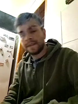 hornny1995 online show from January 17, 2025, 2:08 am