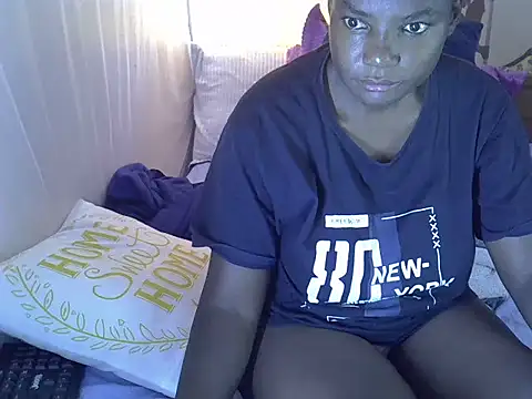 Snapshot of Sweetreena chatting on April 14, 2026, 7:24 am Sweetreena online show from April 14, 2026, 7:24 am