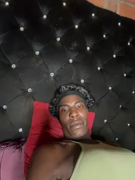Snapshot of Richchocolatesweet_ chatting on May 5, 2026, 2:47 am Richchocolatesweet online show from May 5, 2026, 2:47 am