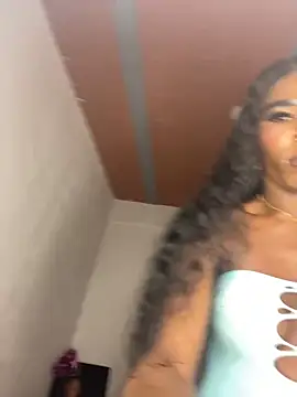 Snapshot of Richchocolatesweet_ chatting on September 20, 2025, 3:22 am Richchocolatesweet online show from September 20, 2025, 3:22 am