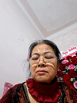 Hotestlove online show from February 1, 2026, 1:31 pm