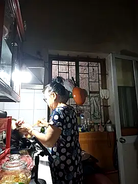 Hotestlove online show from February 27, 2026, 1:06 am