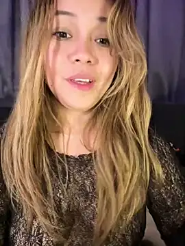 Snapshot of MerlyG chatting on February 3, 2026, 6:22 am MerlyG online show from February 3, 2026, 6:22 am