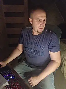 Foxyshaved online show from November 7, 2025, 4:39 am