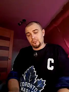 Foxyshaved online show from March 20, 2025, 4:51 am