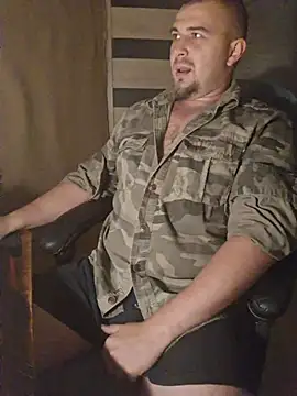 Foxyshaved online show from September 19, 2025, 2:48 am