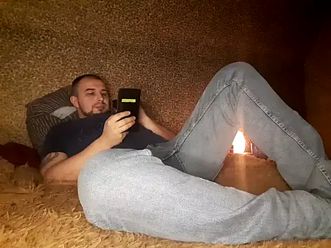 Foxyshaved online show from March 10, 2025, 4:28 am