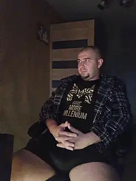 Foxyshaved online show from October 17, 2025, 4:38 am