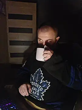 Foxyshaved online show from October 24, 2025, 3:27 am