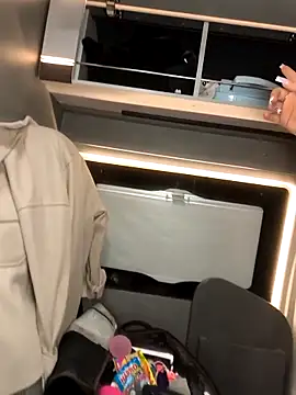 Snapshot of emma4xxx chatting on September 14, 2025, 8:20 pm emma4xxx online show from September 14, 2025, 8:20 pm