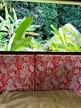 Snapshot of emma4xxx chatting on March 17, 2026, 8:23 pm emma4xxx online show from March 17, 2026, 8:23 pm