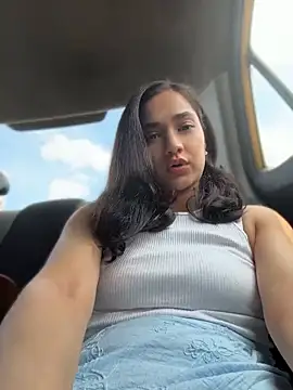 CuteeRose online show from May 29, 2026, 4:57 pm