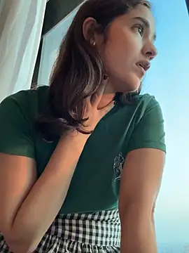 CuteeRose online show from November 30, 2025, 1:01 pm