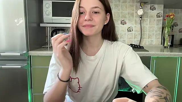 mia   mi online show from March 10, 2025, 10:39 am