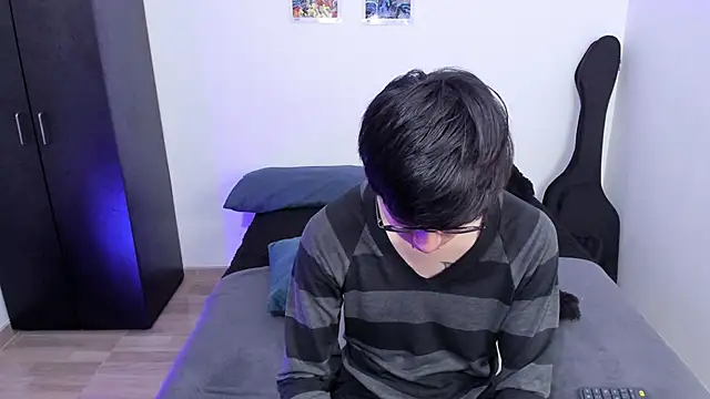 Snapshot of Aventure_Twinks chatting on March 4, 2025, 7:54 pm Aventure Twinks online show from March 4, 2025, 7:54 pm